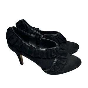 ADRIENNE VITTADINI Black Suede Ruffled Size‎ 9 Heeled Booties